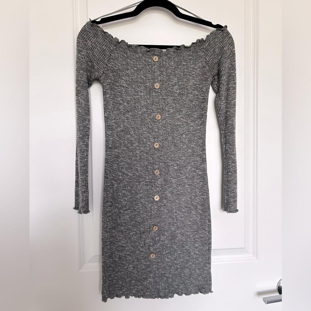 Off the shoulder Gray Mini Long Sleeve Dress with Brown Buttons